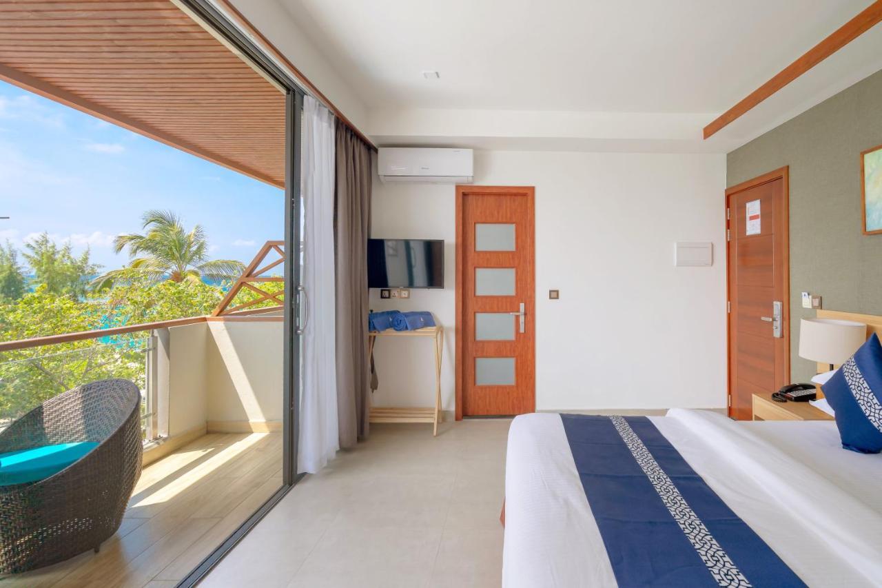 Ayala Oceanview Maldives Hotel Gulhi Eksteriør billede