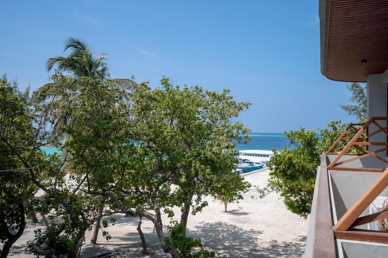 Ayala Oceanview Maldives Hotel Gulhi Eksteriør billede