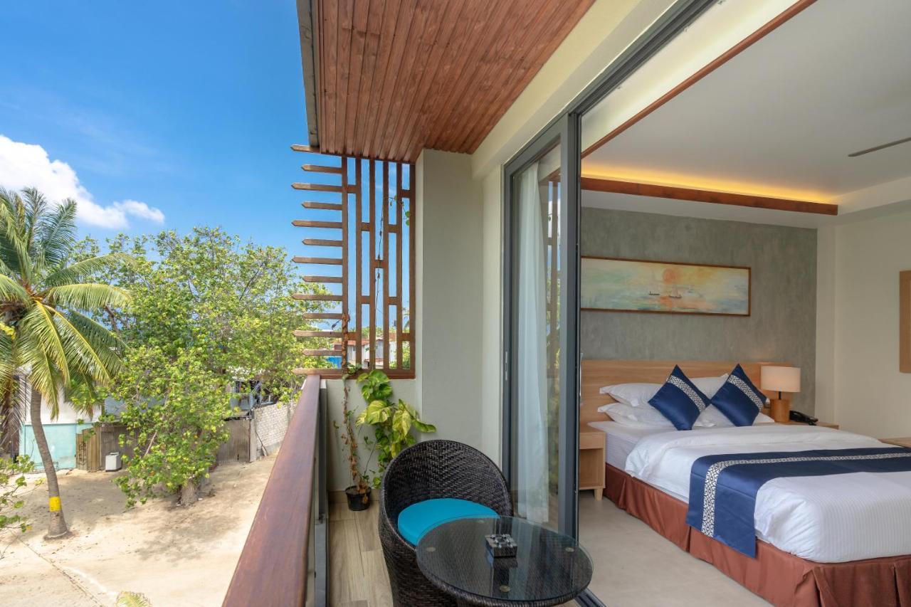 Ayala Oceanview Maldives Hotel Gulhi Eksteriør billede