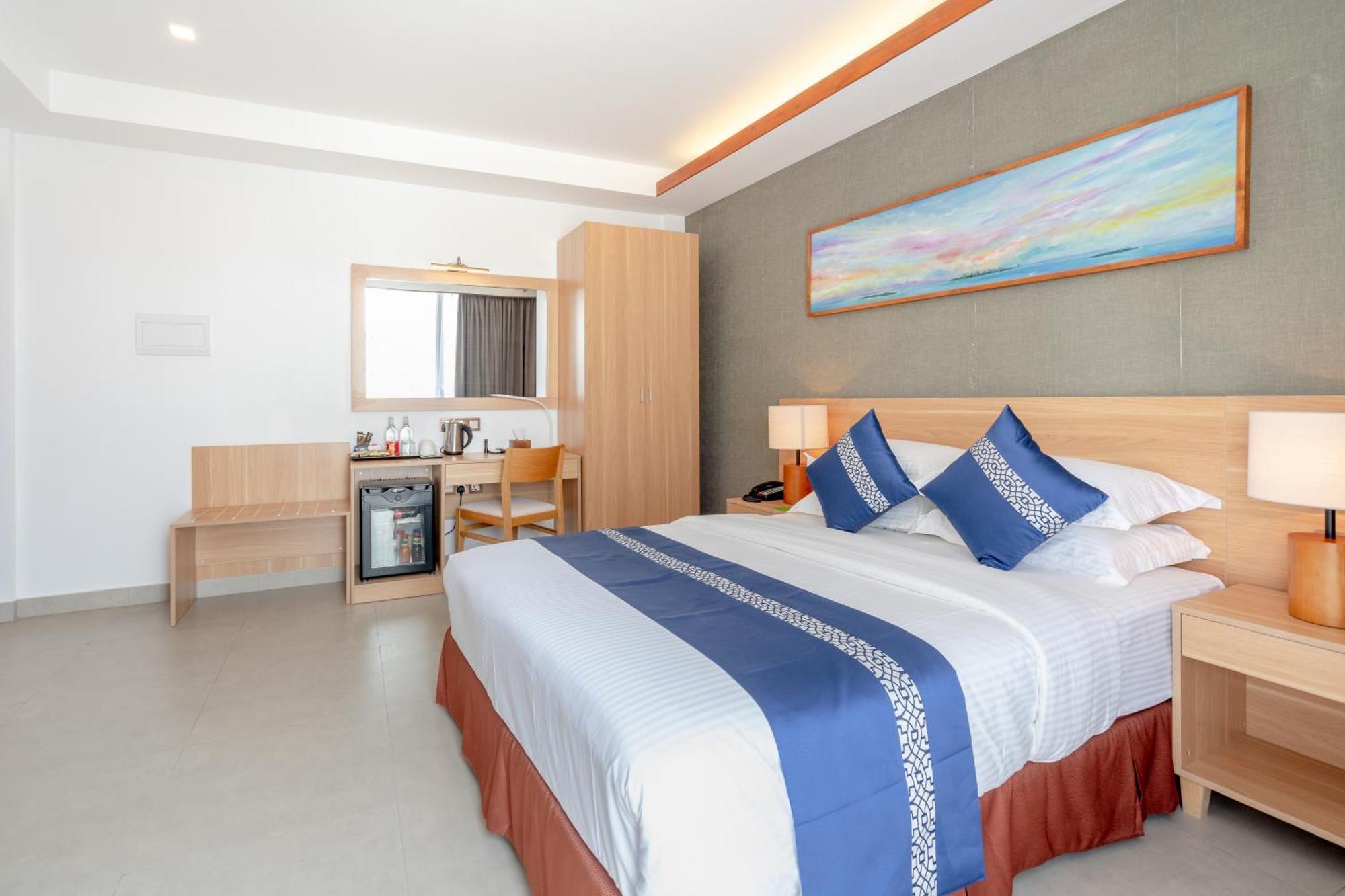 Ayala Oceanview Maldives Hotel Gulhi Eksteriør billede