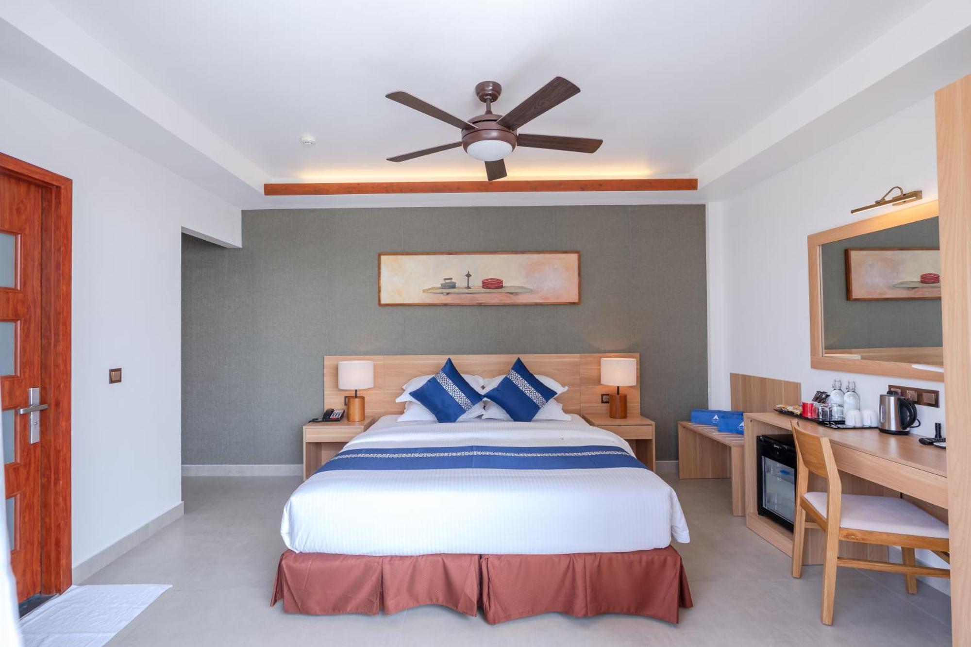 Ayala Oceanview Maldives Hotel Gulhi Eksteriør billede