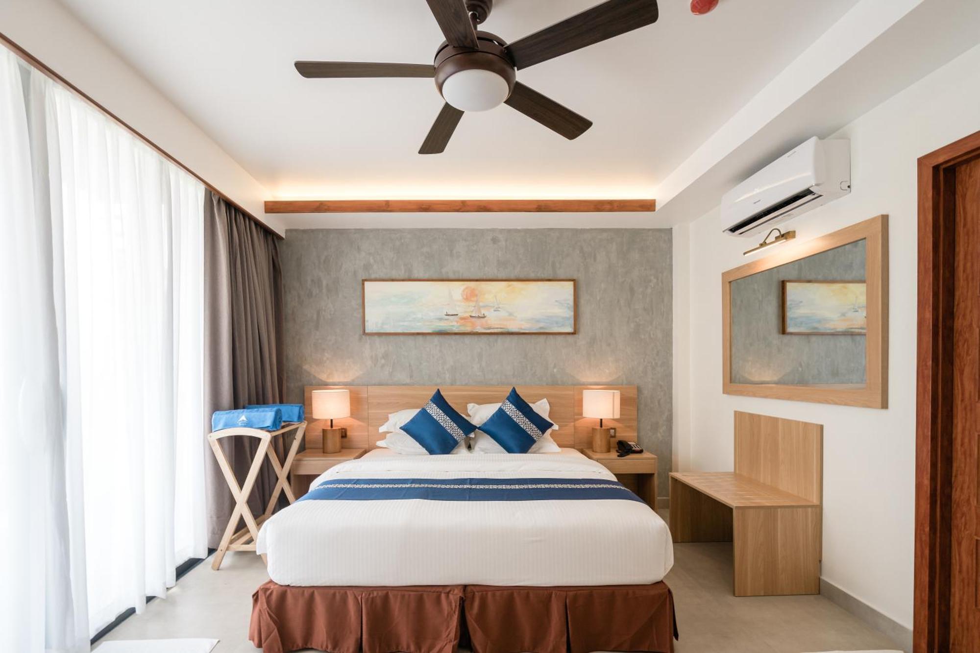 Ayala Oceanview Maldives Hotel Gulhi Eksteriør billede