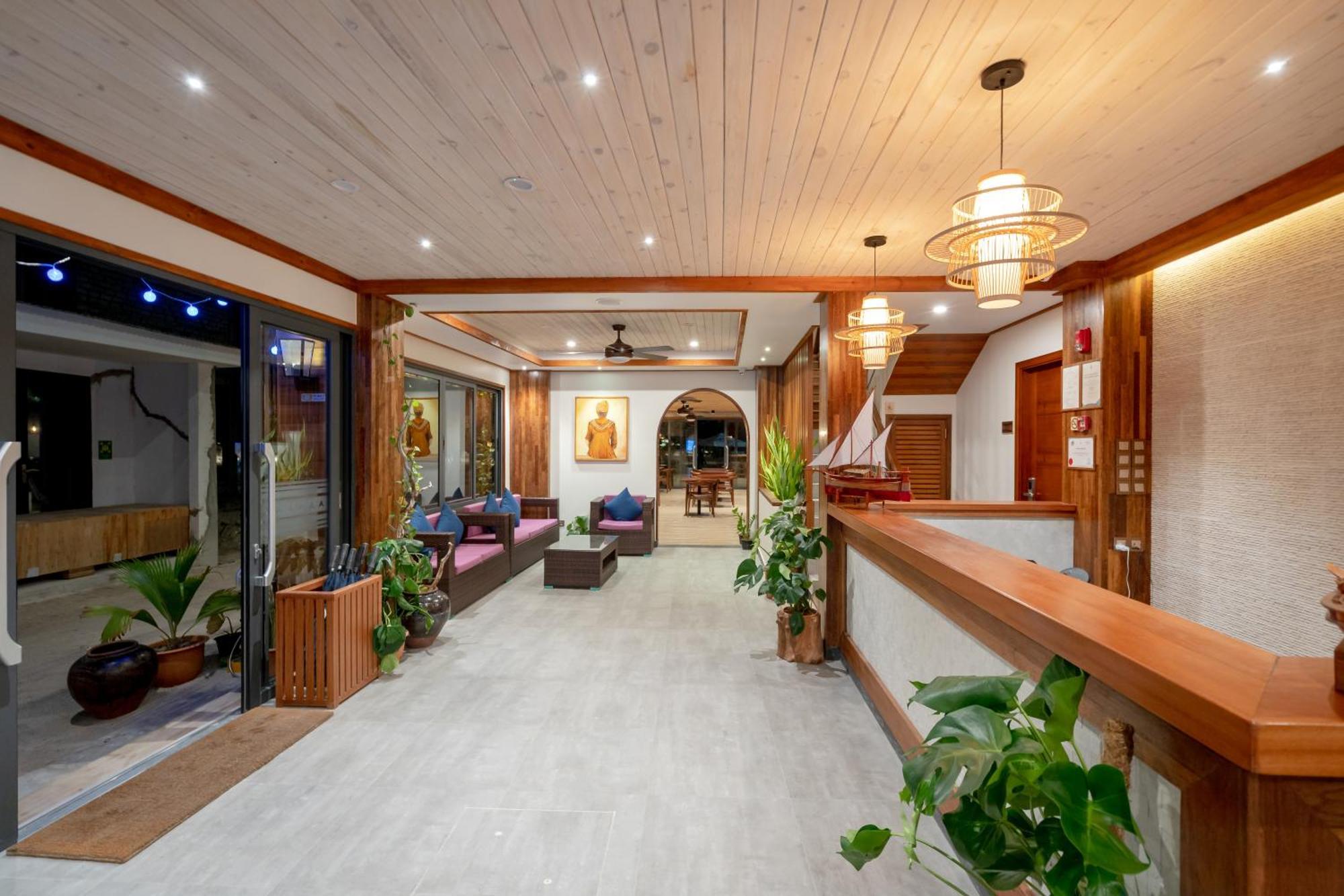 Ayala Oceanview Maldives Hotel Gulhi Eksteriør billede