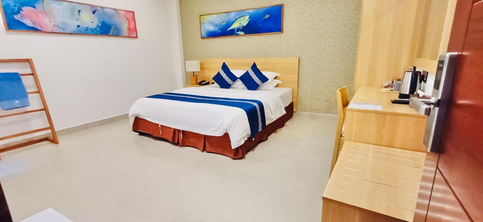 Ayala Oceanview Maldives Hotel Gulhi Eksteriør billede